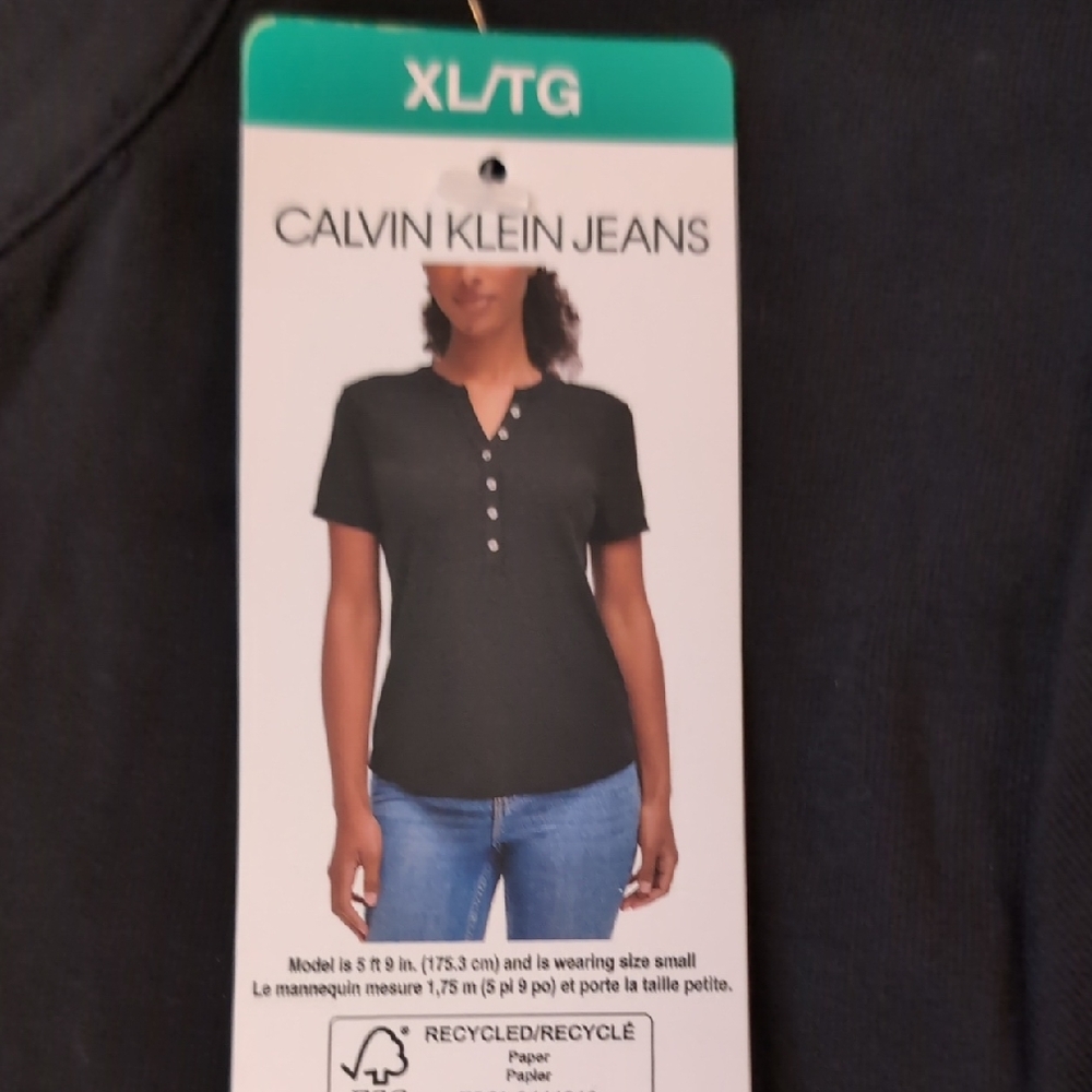 XL: Calvin Klein Partial Button Down Shirt Sleeve Shirt